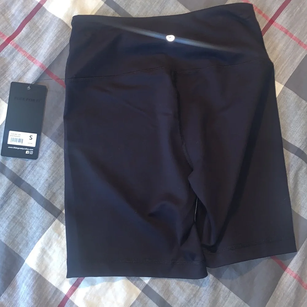 NWT 90 degree by reflex shorts - Picture 2 of 8